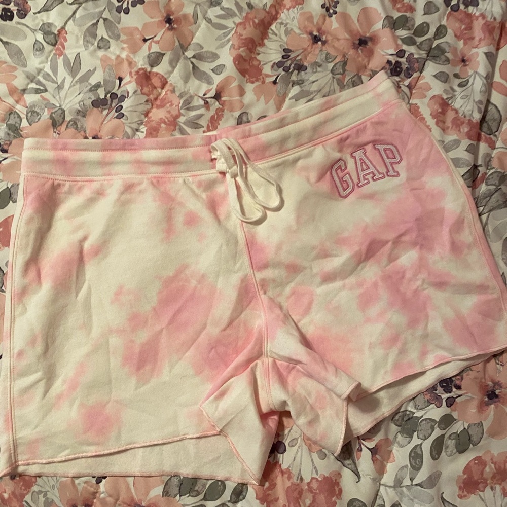 Gap shorts